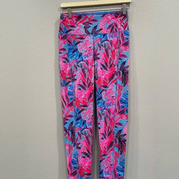 NWOT lilly Pulitzer weekender high rise midi legging - Picture 2 of 2